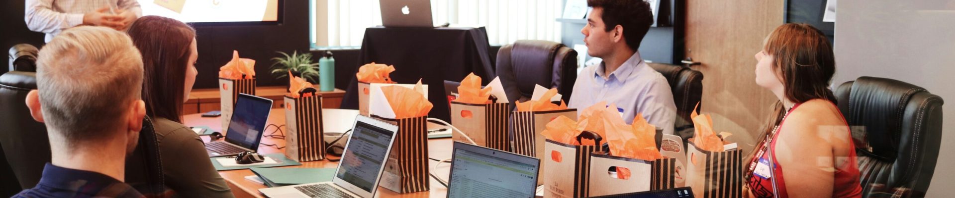 campaign-creators-gMsnXqILjp4-unsplash (1)